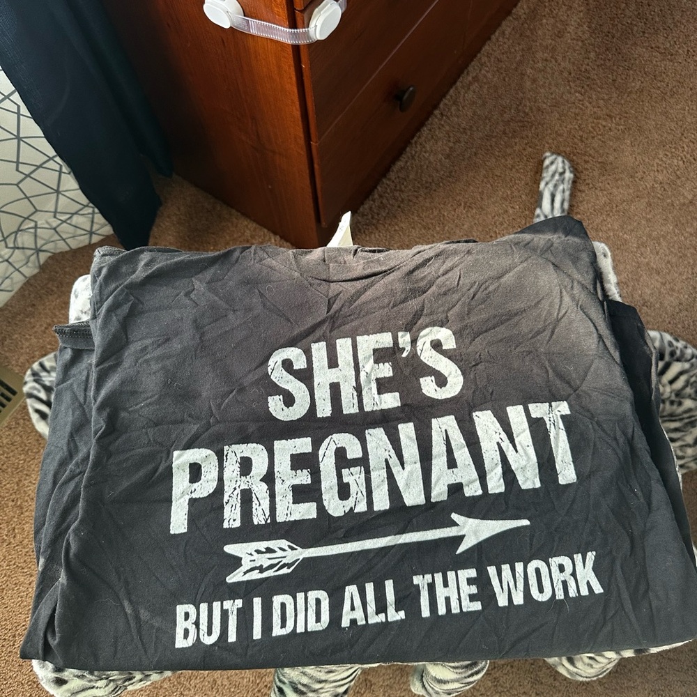 Graphic Tee - She's Pregnant Statement